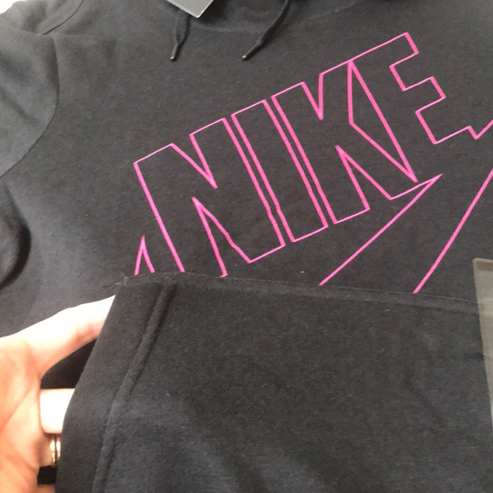 NWT Women’s Nike Hoodie - Picture 5 of 5
